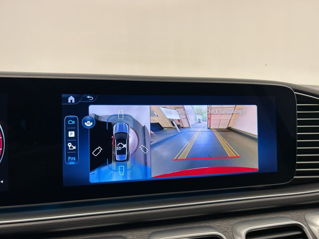 Thumbnail: 2025 Mercedes-Benz GLE - 18