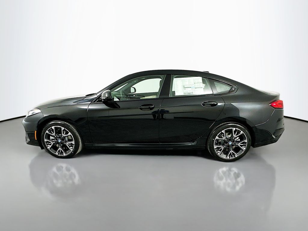 Thumbnail: 2026 BMW 2 Series - 8