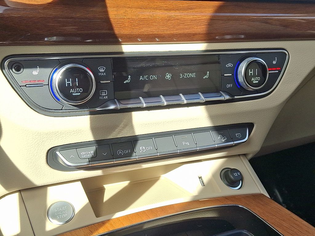 Thumbnail: 2022 Audi Q5 - 16