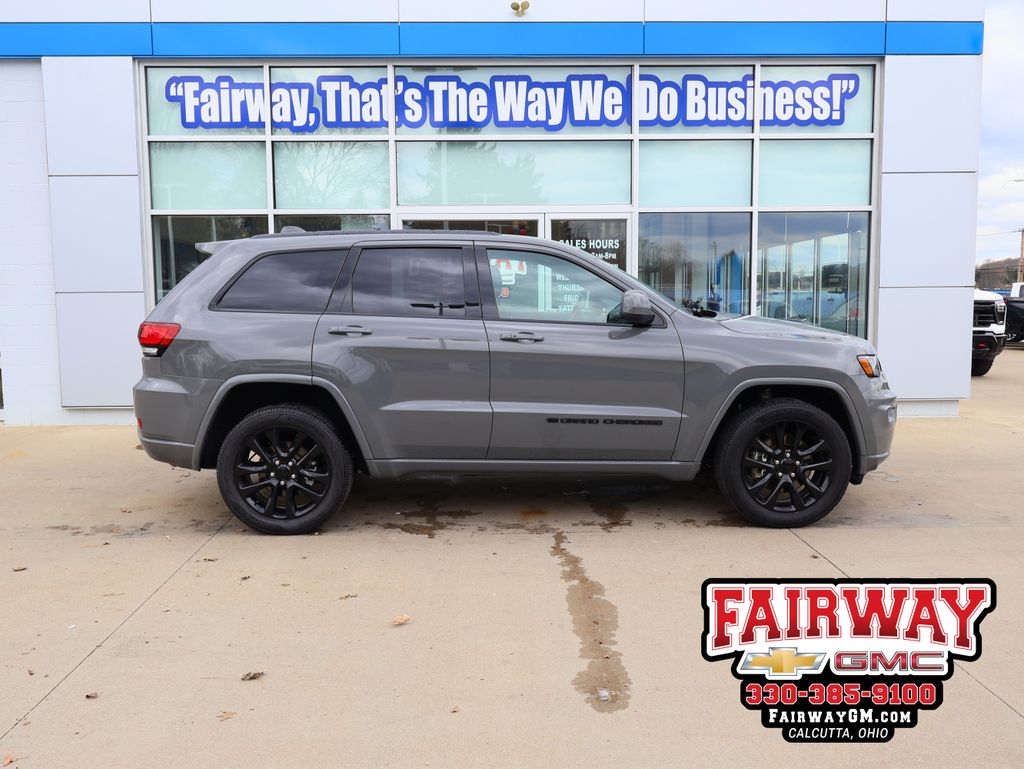 Sting-Gray Clearcoat 2022 Jeep Grand Cherokee WK Laredo X 4WD SUV / Crossover Four-Wheel Drive 8-Speed Automatic
