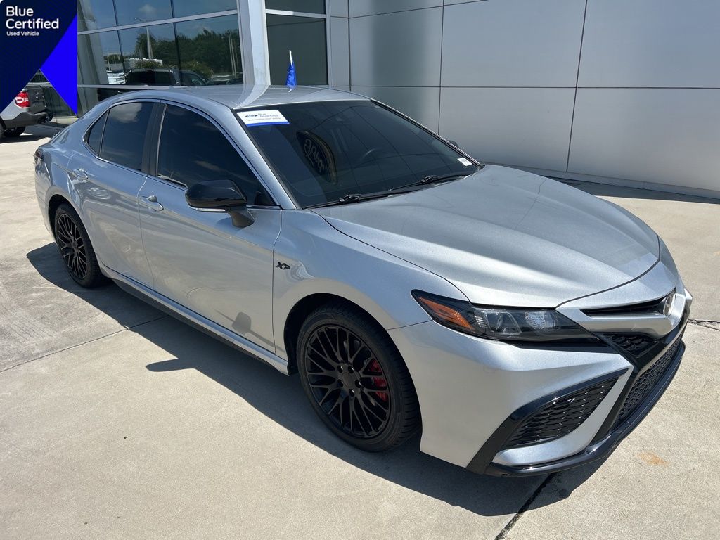 2022 Toyota Camry SE