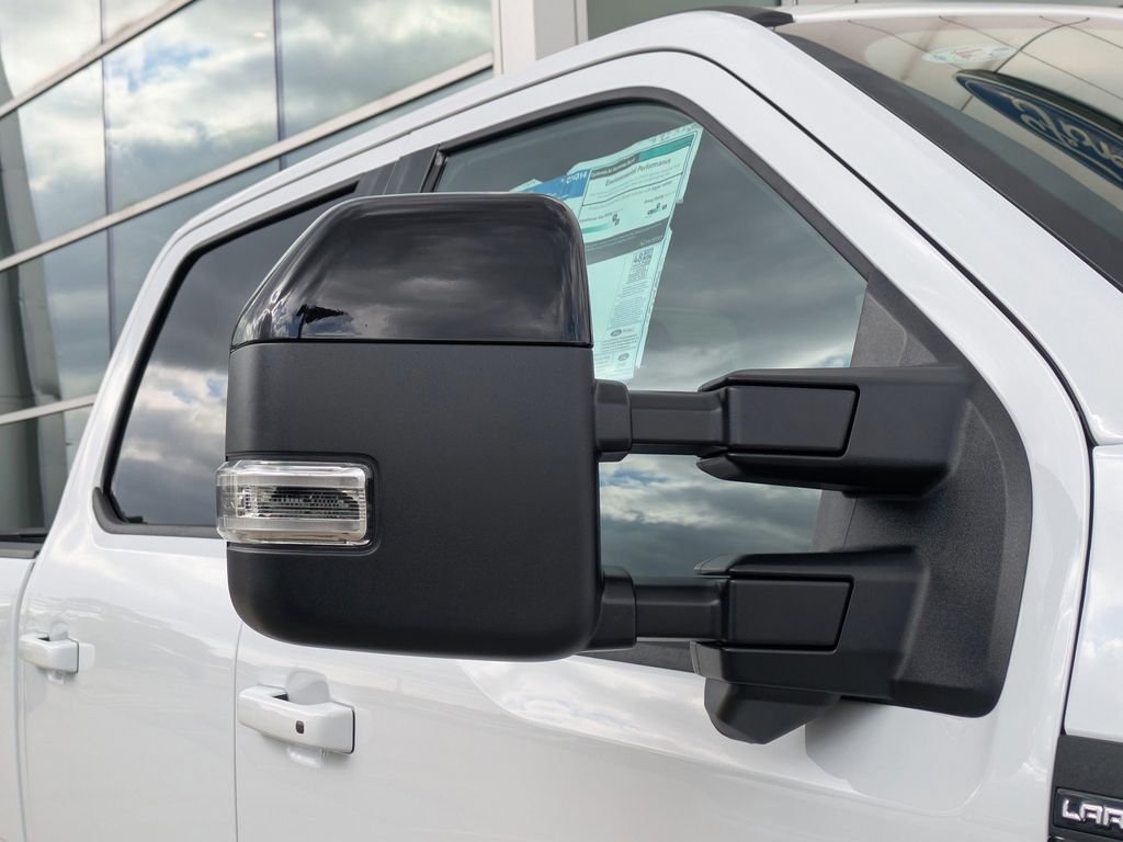 2026 Ford F-350 Super Duty LARIAT