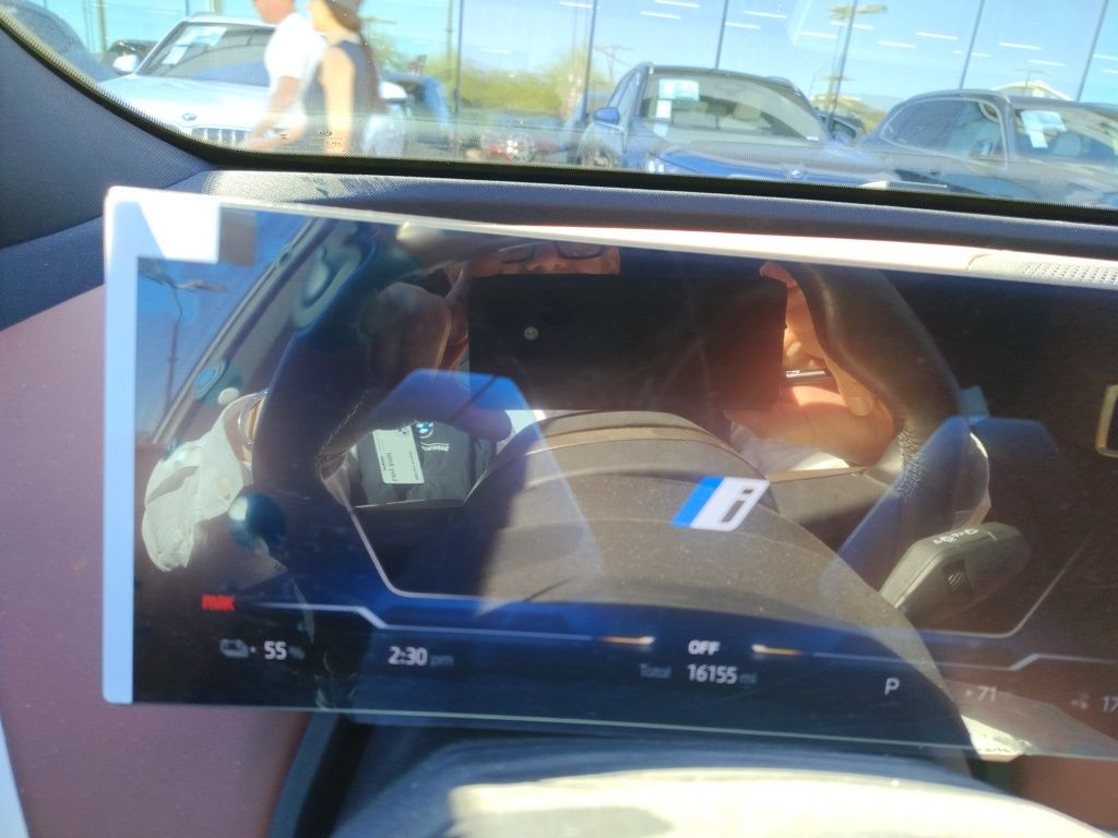 Thumbnail: 2022 BMW iX - 12