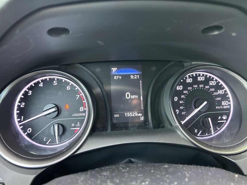 2021 Toyota Camry SE 16