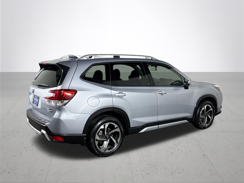 2023 Subaru Forester Touring