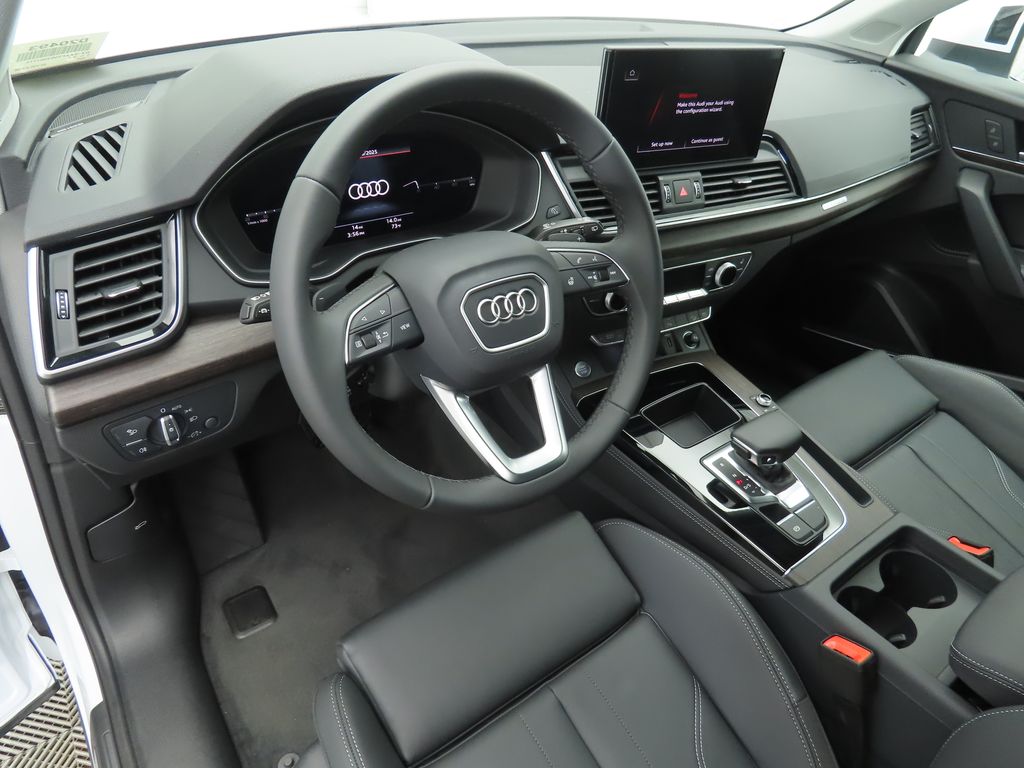 2025 Audi Q5  9