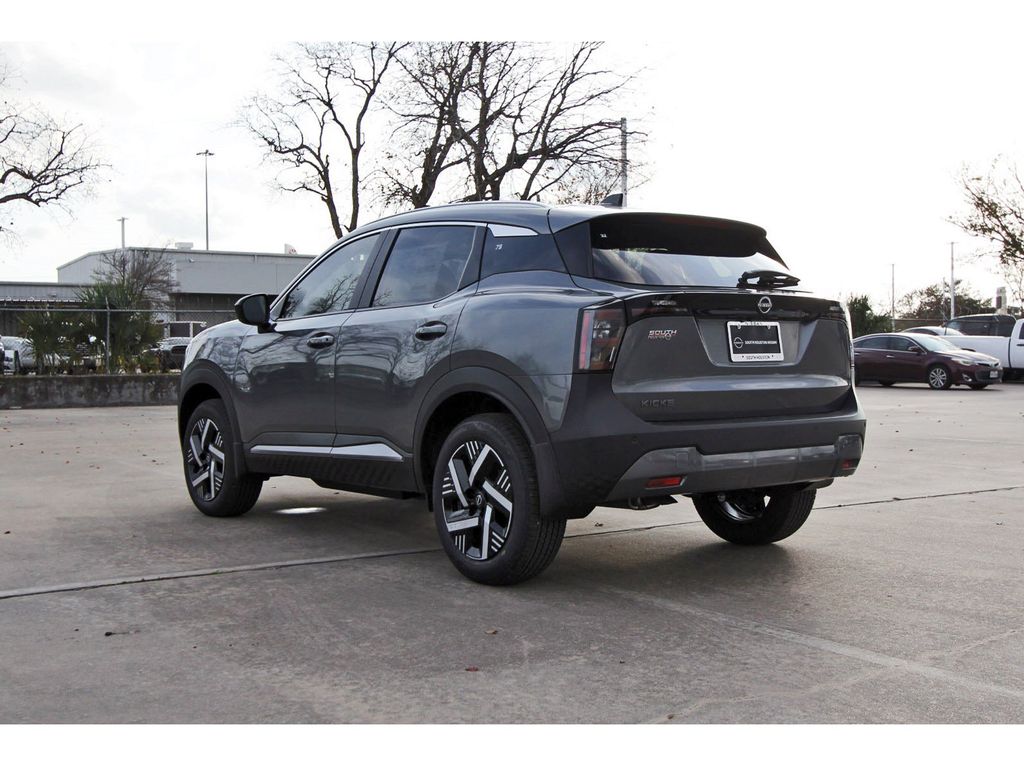 2026 Nissan Kicks SV - 2