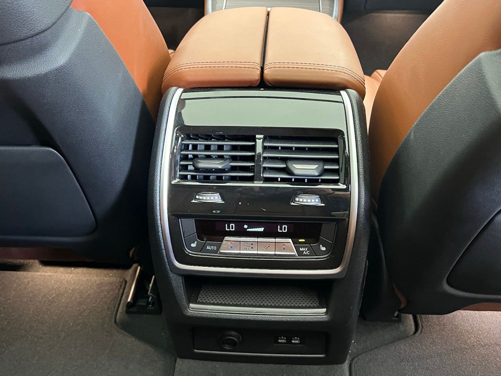 Thumbnail: 2024 BMW X5 - 10