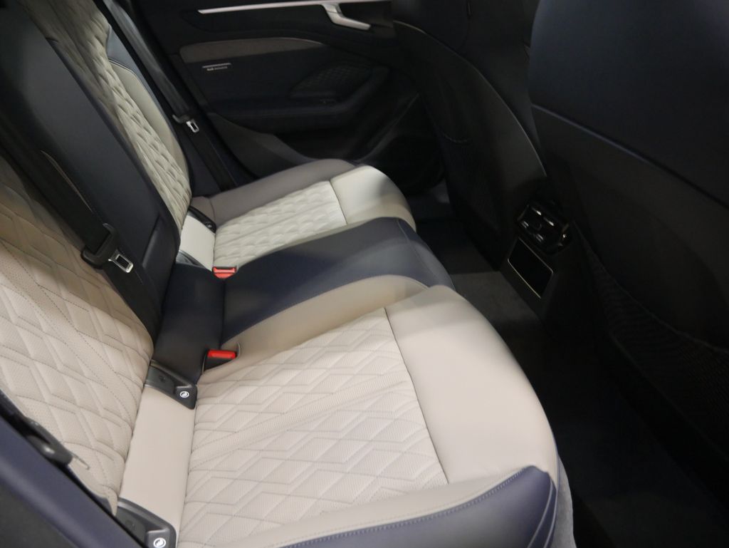 Thumbnail: 2026 Audi A6 - 24