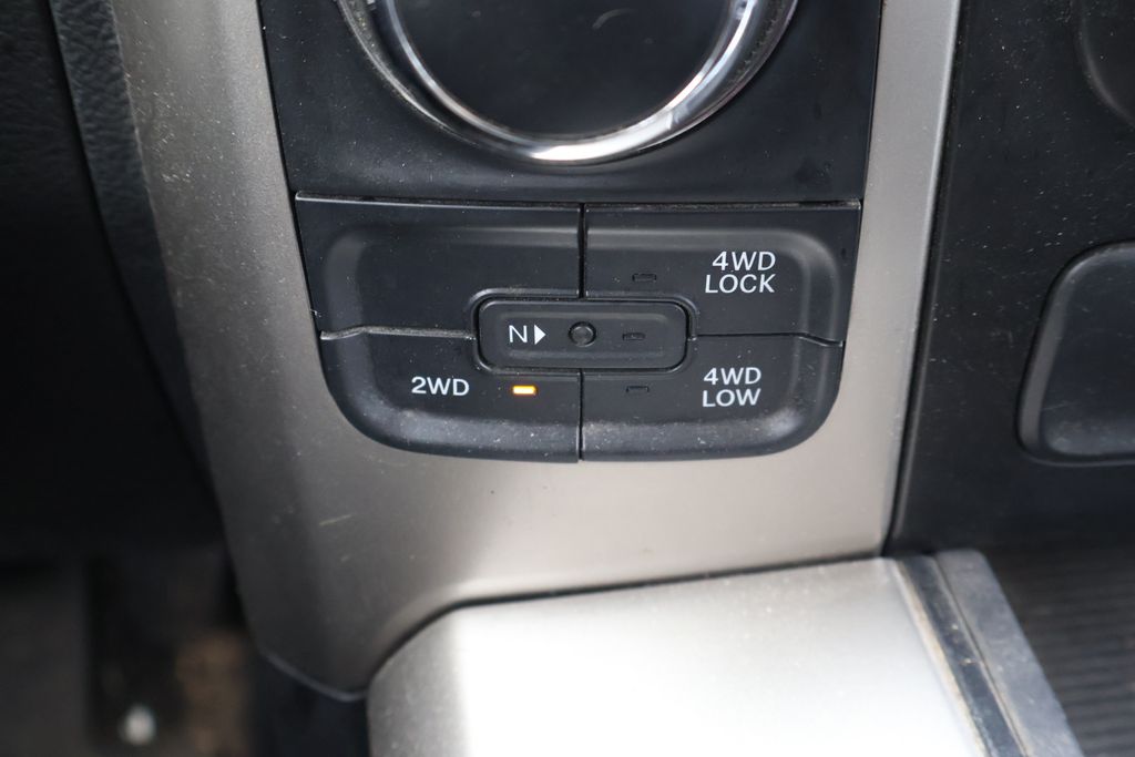 2015 RAM 1500 Outdoorsman 26