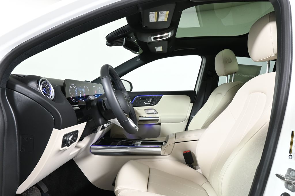 2025 Mercedes-Benz GLA 250 4MATIC 3