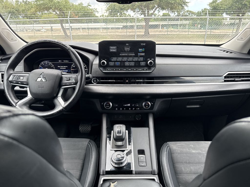 2022 Mitsubishi Outlander SE Black at Emmons Autoplex