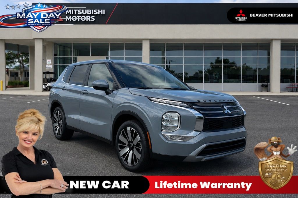 2026 Mitsubishi Outlander SE FWD's photo