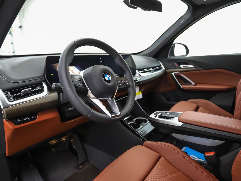 Thumbnail: 2026 BMW X1 - 10