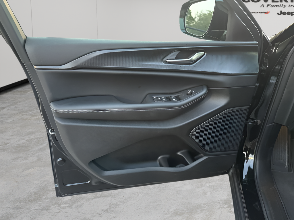 New Car 2025 Jeep Grand Cherokee L  For Sale Under $50,000 In Austin, Texas