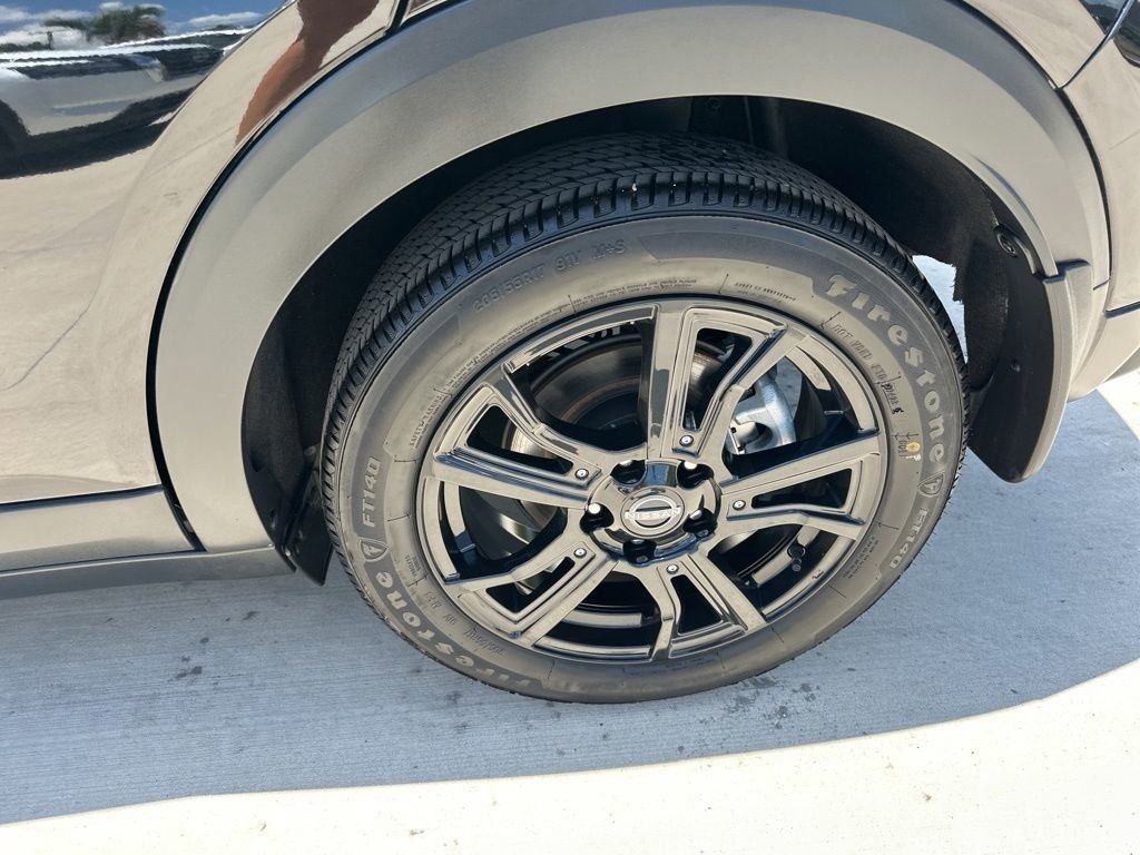 2023 Super Black Nissan Kicks SR FWD SUV