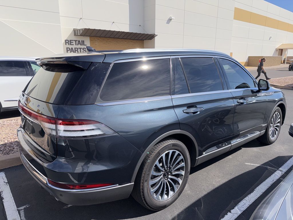 Thumbnail: 2022 Lincoln Aviator - 8