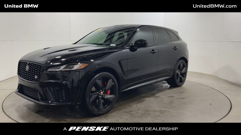 2023 Jaguar F-Pace SVR 4