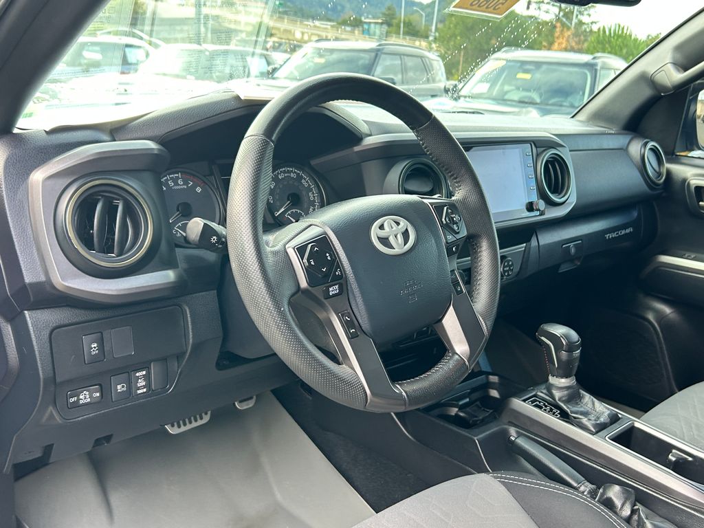 Thumbnail: 2020 Toyota Tacoma - 13