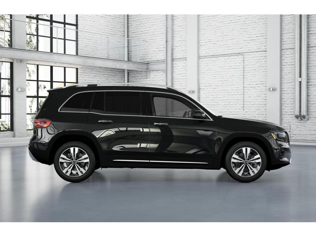 Thumbnail: 2026 Mercedes-Benz GLB - 2