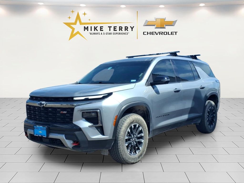 Sterling Gray Metallic 2024 Chevrolet Traverse SUV / Crossover Four-Wheel Drive 8-Speed Automatic