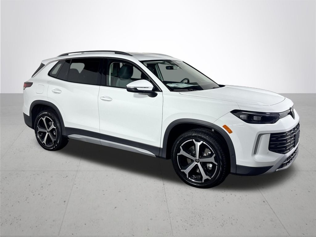 2025 Volkswagen Tiguan SE photo 4