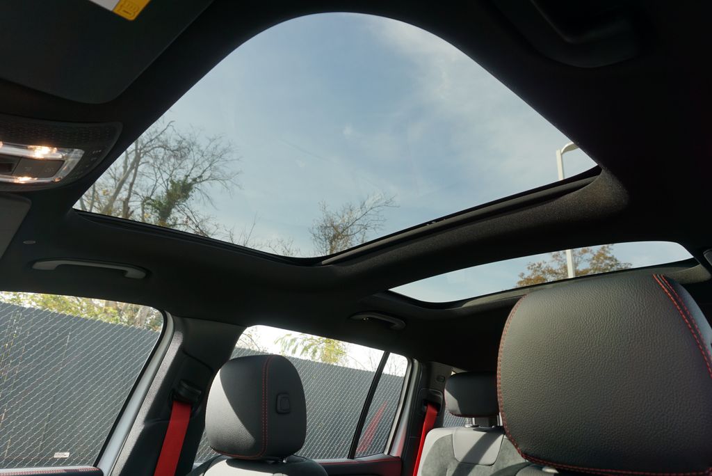 Thumbnail: 2026 Mercedes-Benz GLB - 12