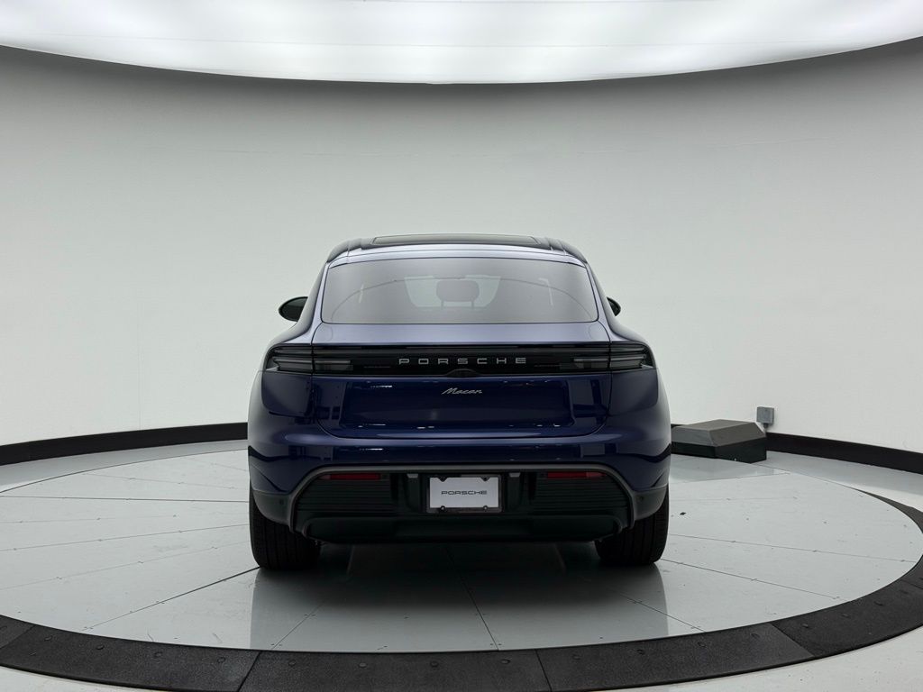 Thumbnail: 2025 Porsche Macan - 9