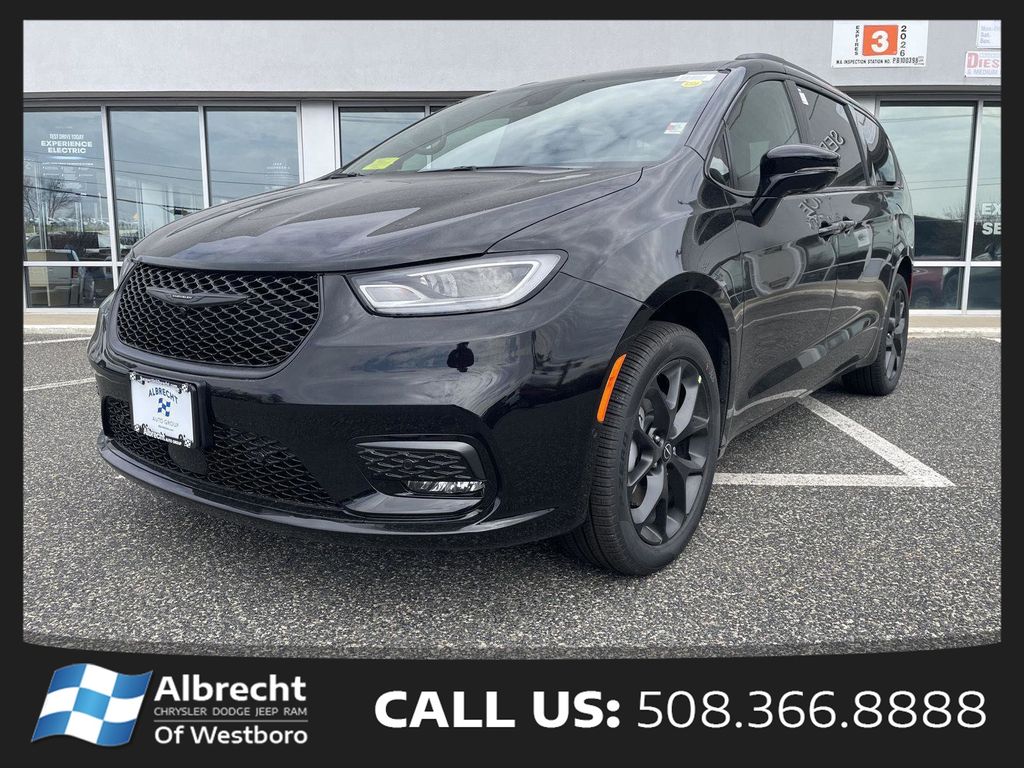 Diamond Black Crystal Pearlcoat 2026 Chrysler Pacifica Limited AWD Minivan All-Wheel Drive 9-Speed Automatic