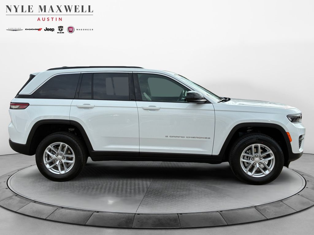 New Car 2025 Jeep Grand Cherokee  Laredo X For Sale Under $35,000 In Austin, Texas