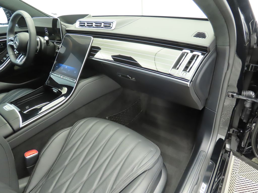2025 Mercedes-Benz S-Class AMG S 63 4MATIC 18