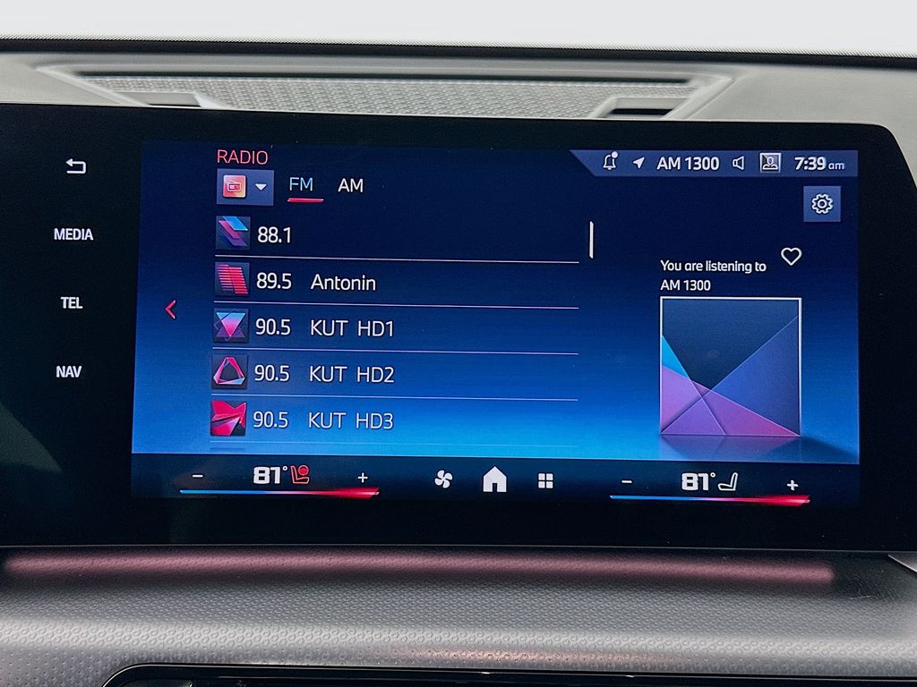 Thumbnail: 2025 BMW X1 - 14