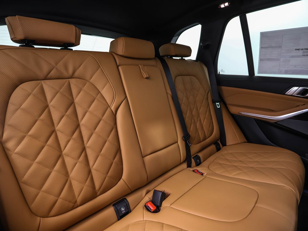 Thumbnail: 2026 BMW X5 - 28