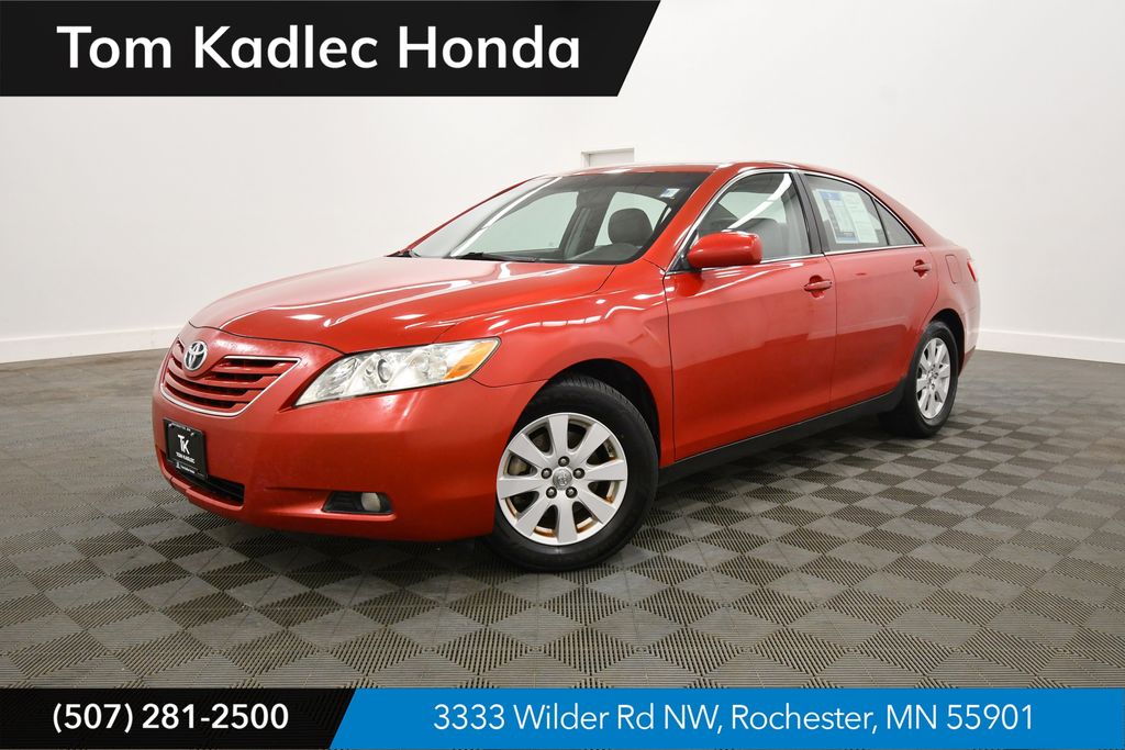 Barcelona Red Metallic 2009 Toyota Camry Sedan Front-Wheel Drive 5-Speed Automatic Overdrive