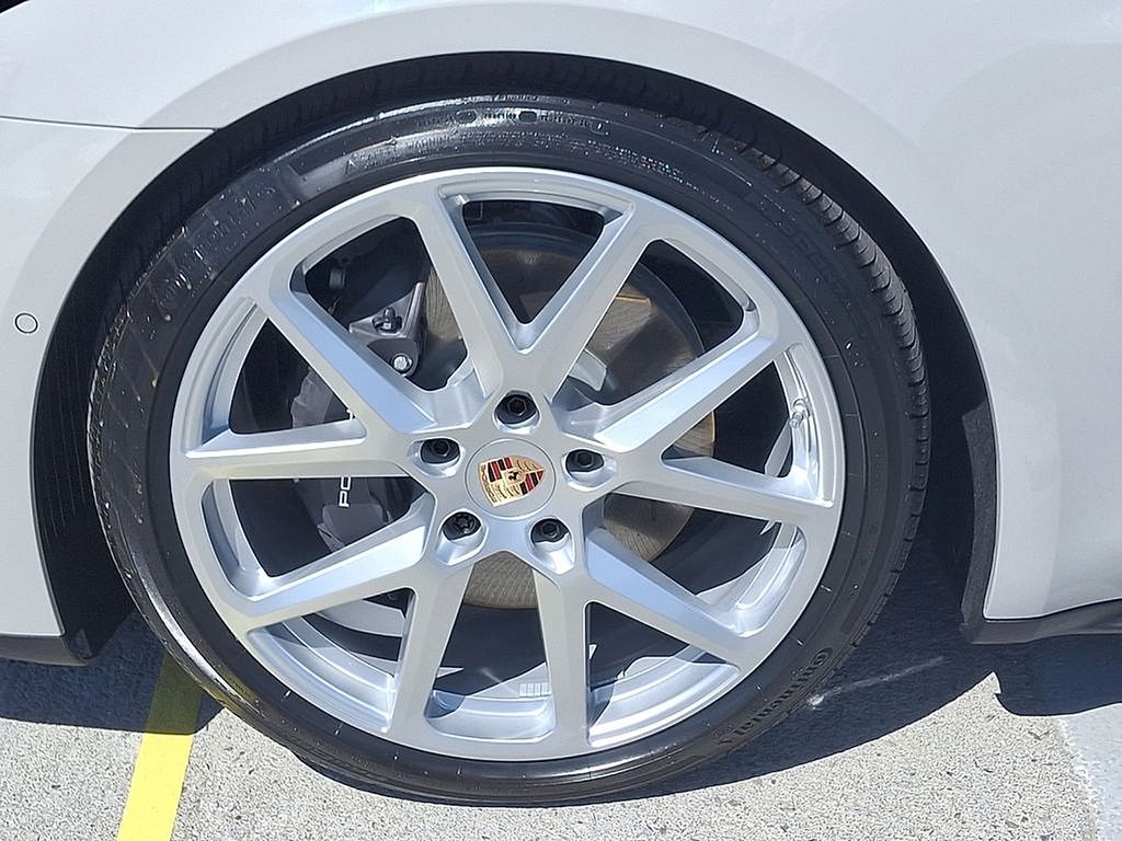 Thumbnail: 2025 Porsche Panamera - 10