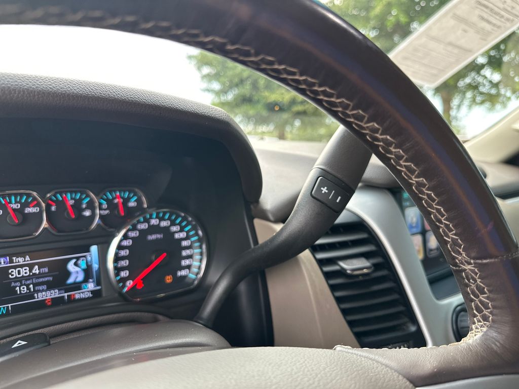 Used 2020 White GMC SLT image 27