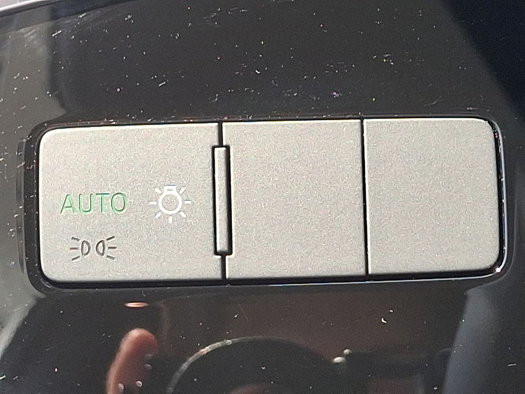 2022 Audi Q3 Premium 25