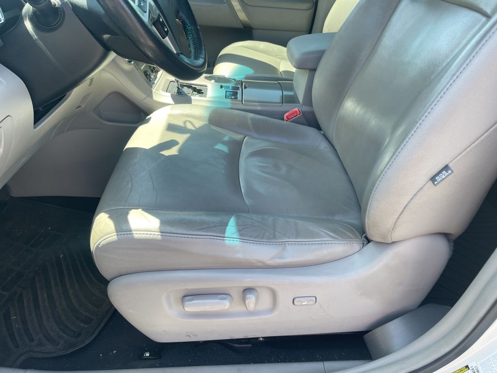 2012 Toyota Highlander SE 5