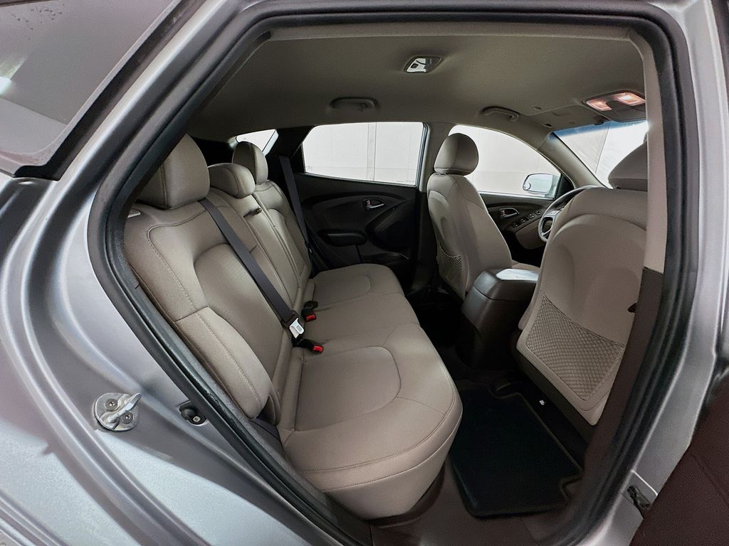 Thumbnail: 2015 Hyundai Tucson - 24