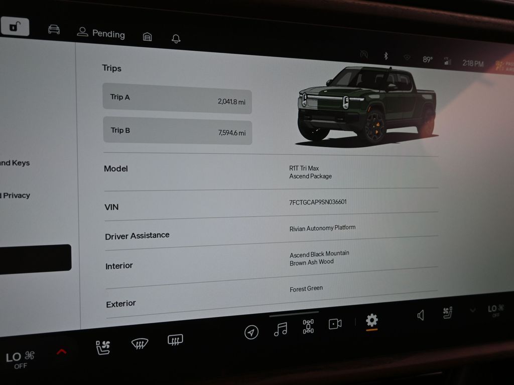 2025 Rivian R1T Ascend