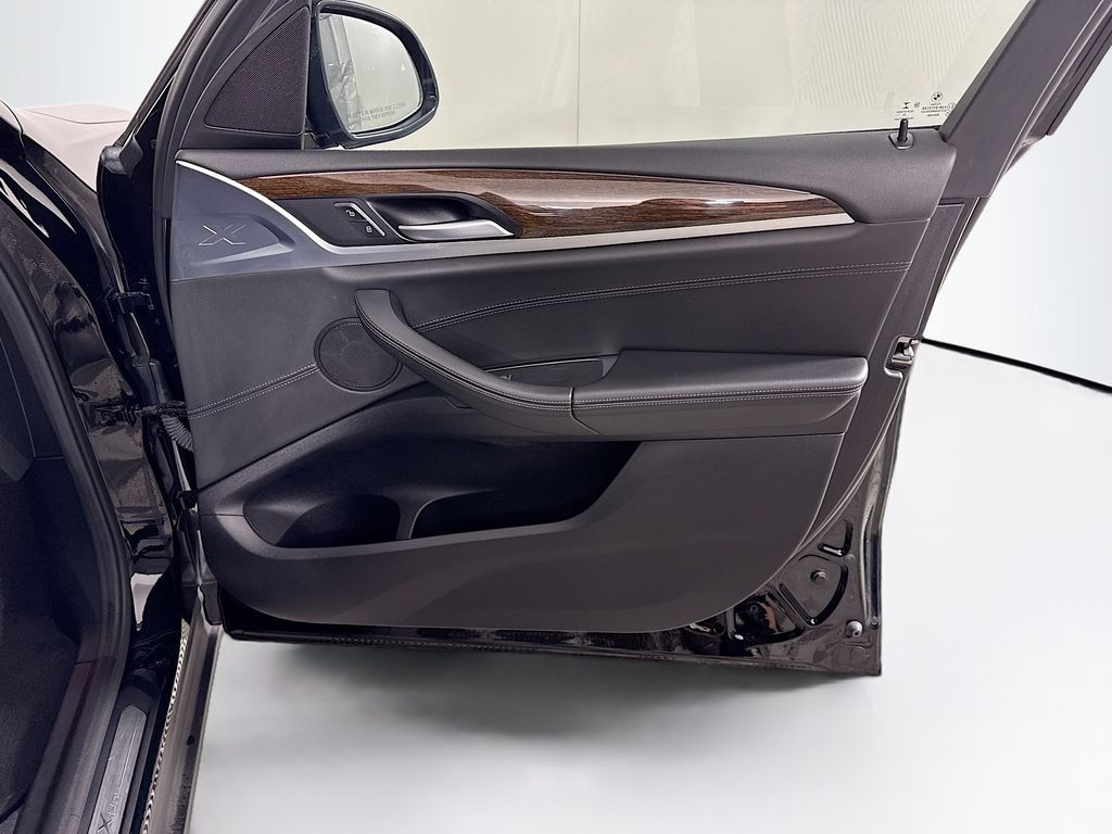 Thumbnail: 2021 BMW X3 - 26