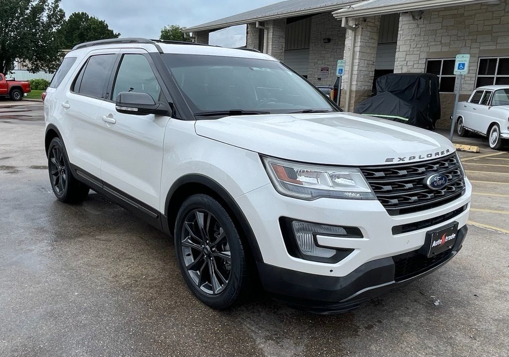 2017 Ford Explorer XLT White at Cook Ford