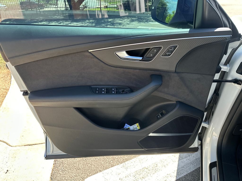 Used Car 2023 Audi Rs Q8  4.0t For Sale Under $100,000 In Austin, Texas