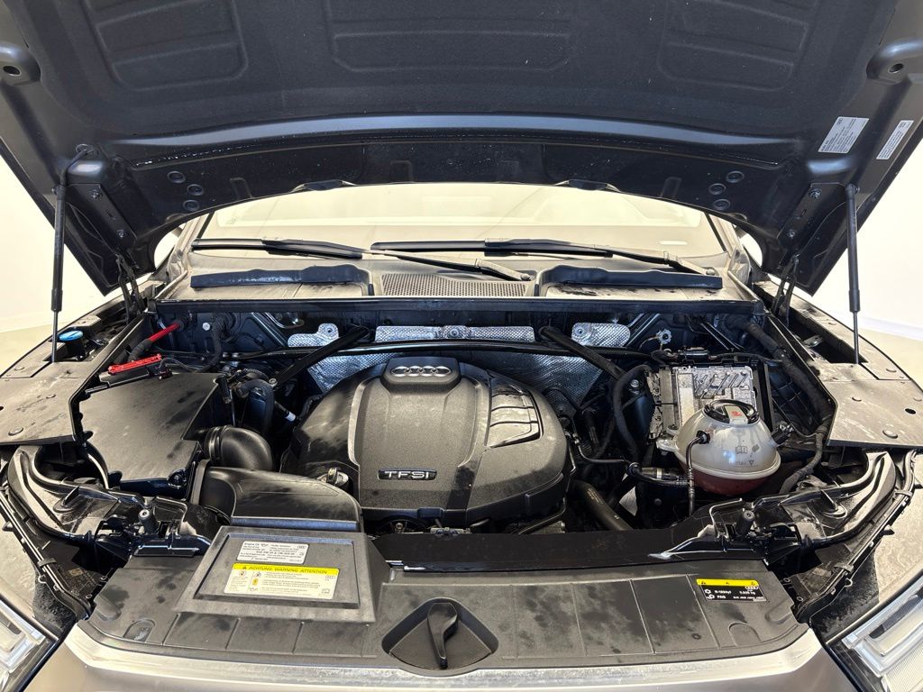 Thumbnail: 2020 Audi Q5 - 12
