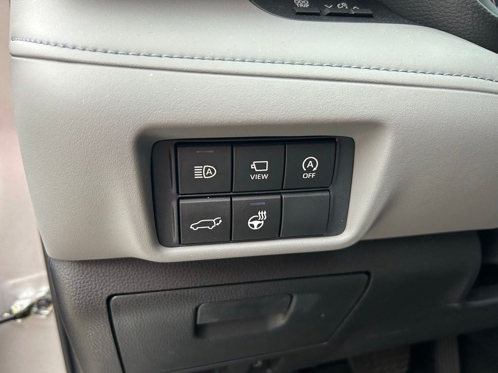 Thumbnail: 2024 Toyota Highlander - 19