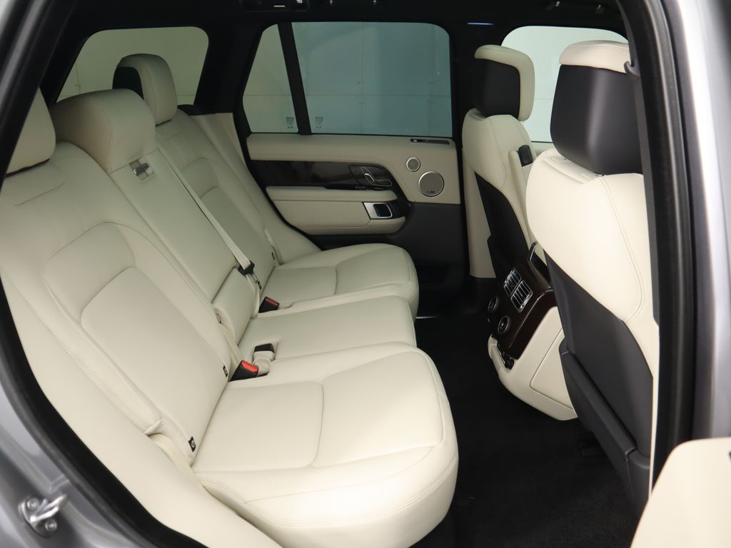 Thumbnail: 2021 Land Rover Range Rover - 22