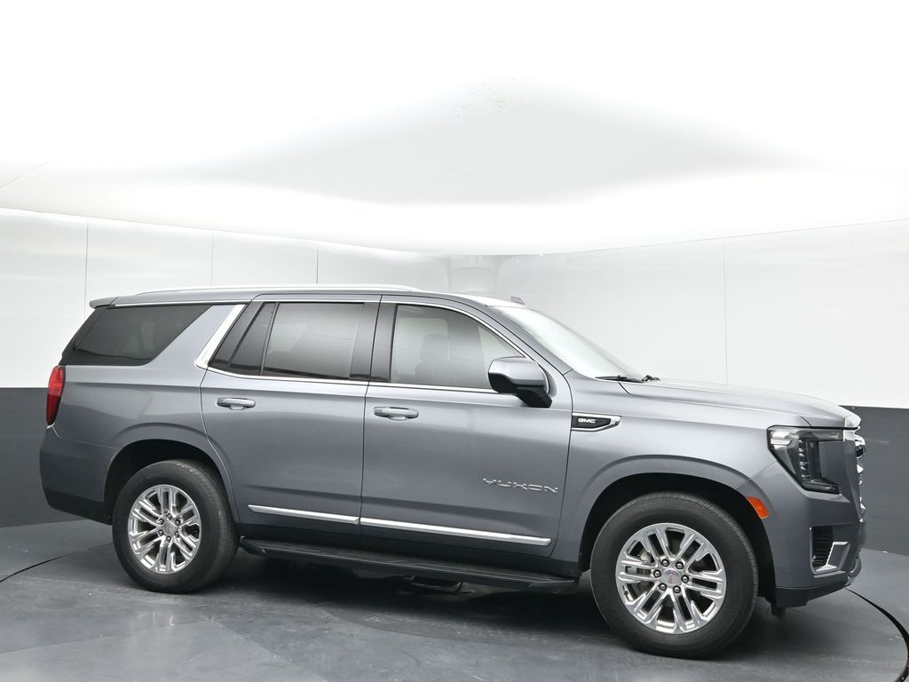 Gray (Satin Steel Metallic) 2021 GMC Yukon SLT RWD SUV / Crossover 4X2