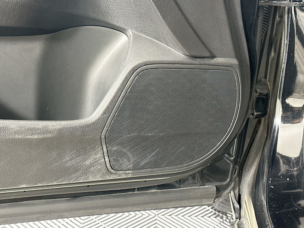 Thumbnail: 2015 Honda Accord - 18