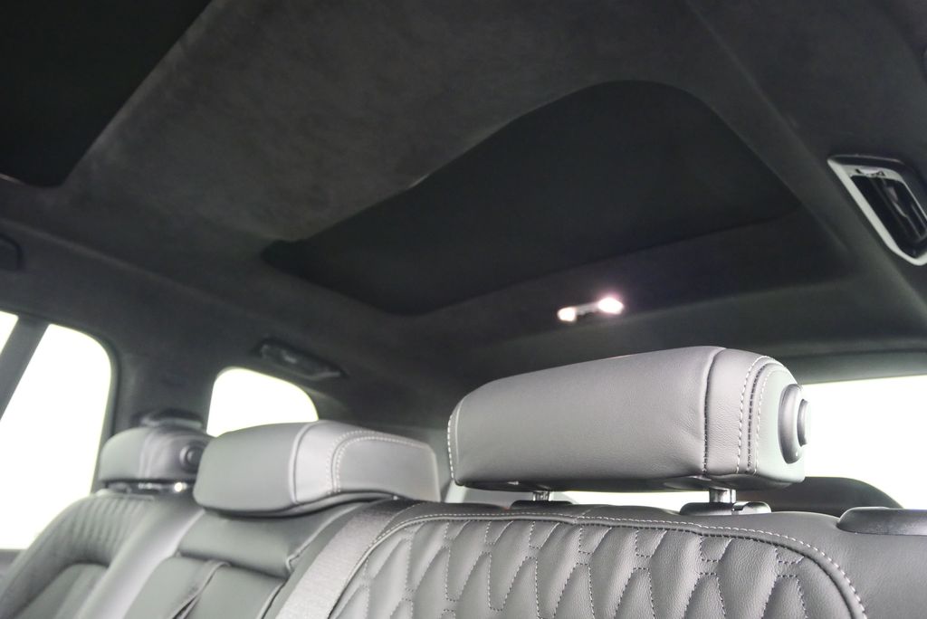 Thumbnail: 2026 BMW X7 - 17