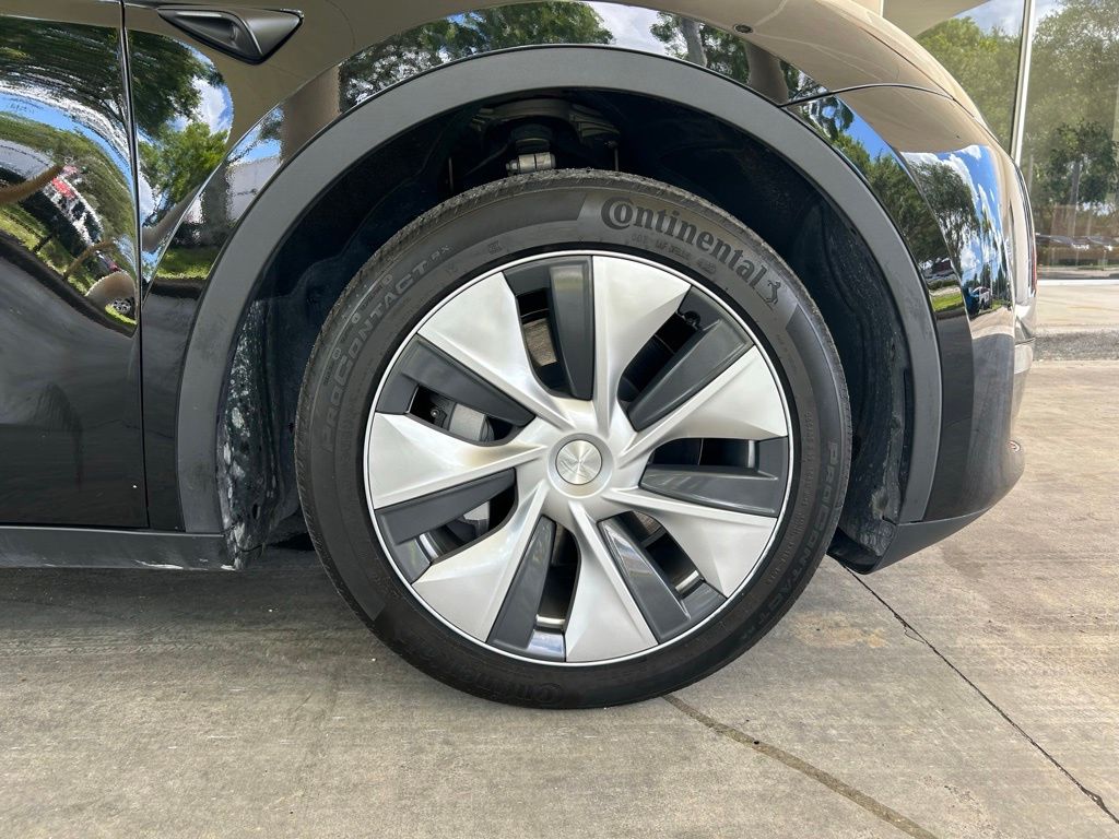 Used 2024 Black Tesla Long Range image 18